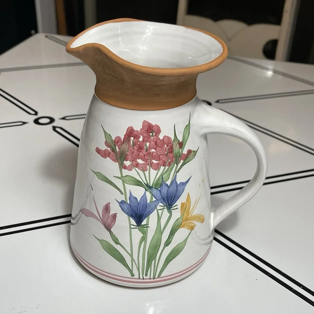 Vintage Emerson Creek Pottery Pitcher Vase Floral Flower Bedford‎ VA